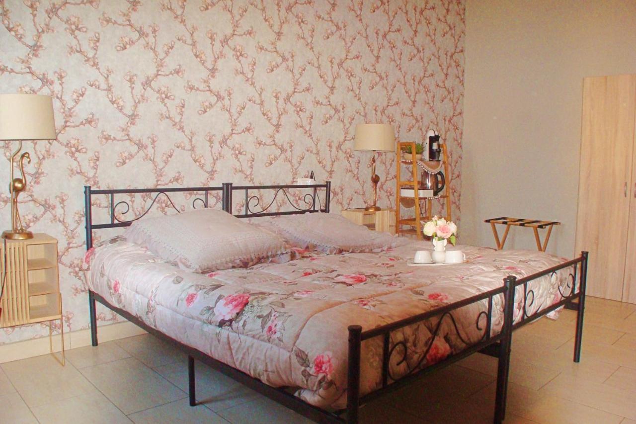 La Finestra Sulla Fiera Bed & Breakfast Bologna Exterior photo