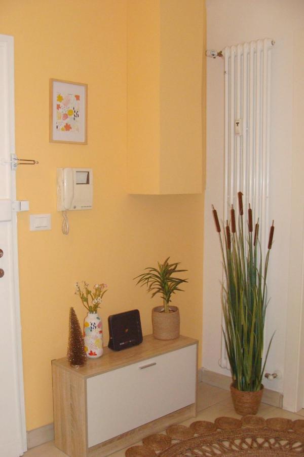 La Finestra Sulla Fiera Bed & Breakfast Bologna Exterior photo